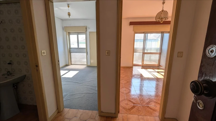 Apartamento T1 para Venda em Paranhos Foto 2