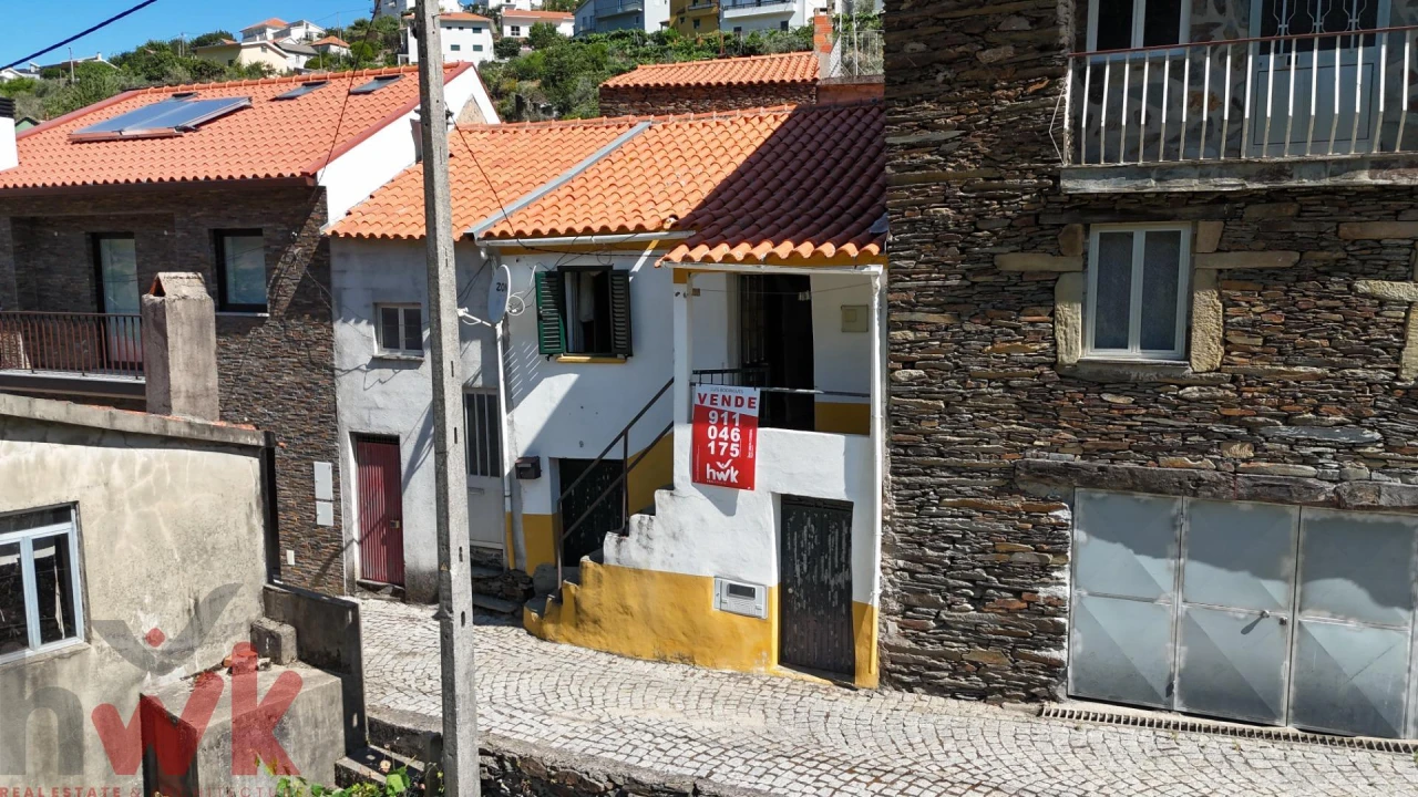Moradia T1 para Venda em Sazes da Beira Foto 13