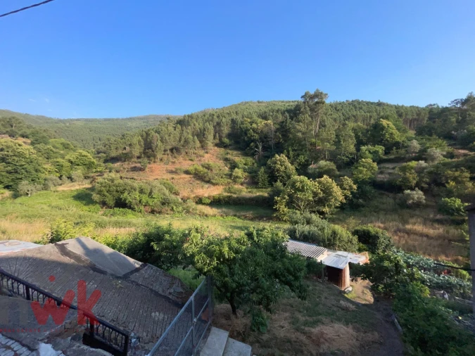 Moradia T1 para Venda em Sazes da Beira Foto 11