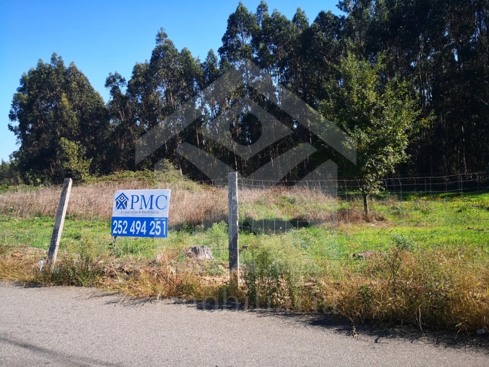 Terreno para Venda em Fradelos Foto 1