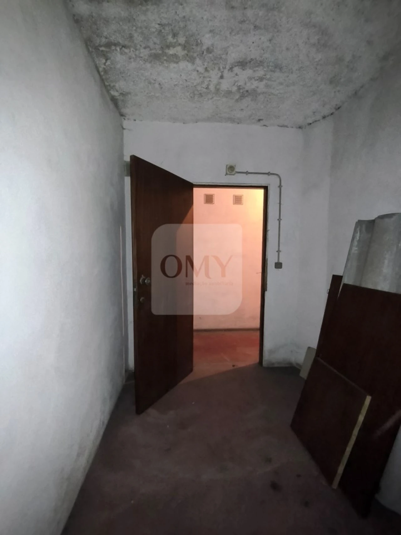 Armazém para Venda em Nossa Senhora da Conceição, São Pedro e São Dinis Foto 3