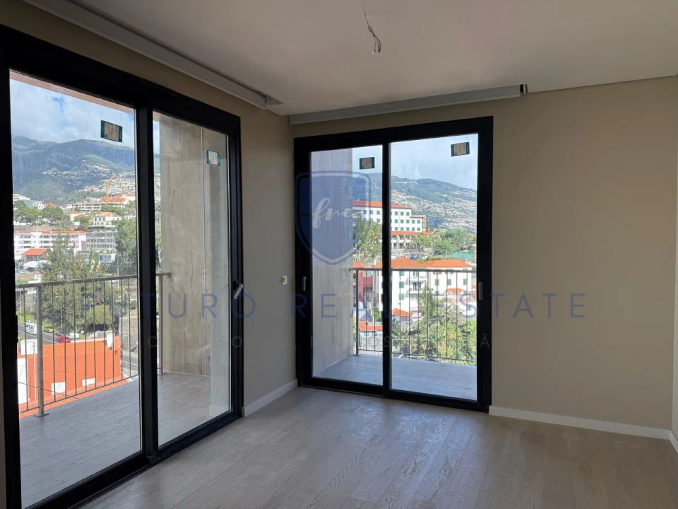 Apartamento T3 para Venda em São Martinho Foto 10