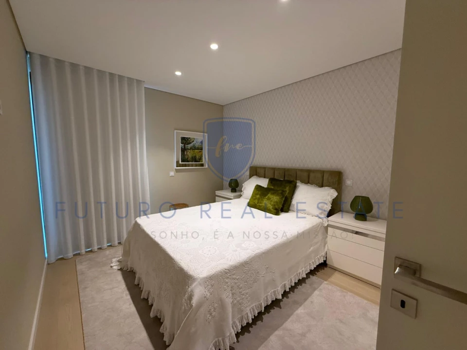 Apartamento T2 para Venda em São Martinho Foto 44