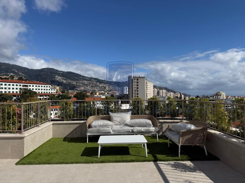 Apartamento T2 para Venda em São Martinho Foto 64