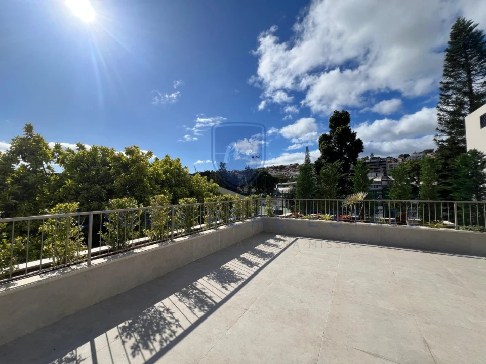 Apartamento T2 para Venda em São Martinho Foto 66