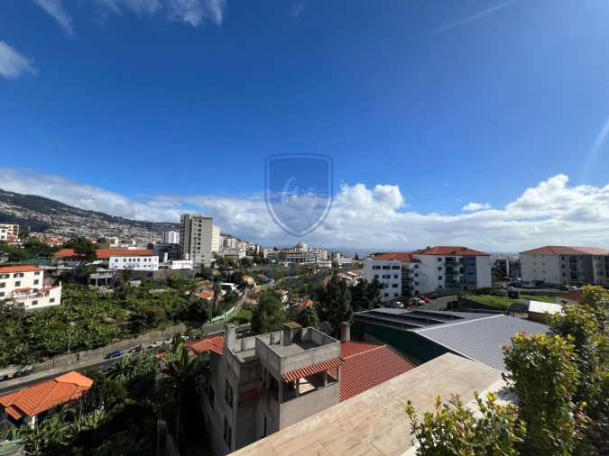 Apartamento T2 para Venda em São Martinho Foto 59