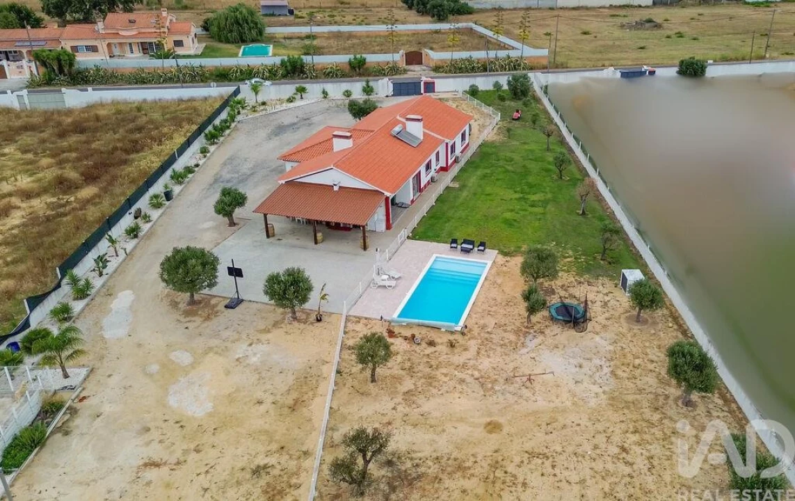 Moradia T4 para Venda em Palmela Foto 1