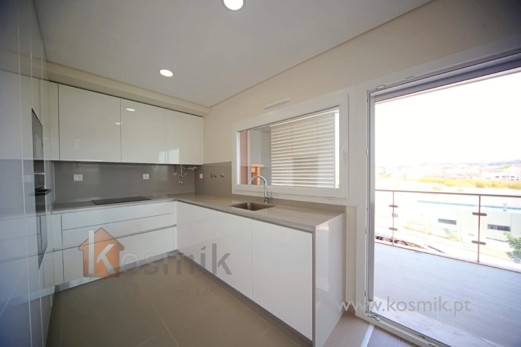 Apartamento T3 para Arrendamento em Póvoa de Santo Adrião e Olival Basto Foto 26