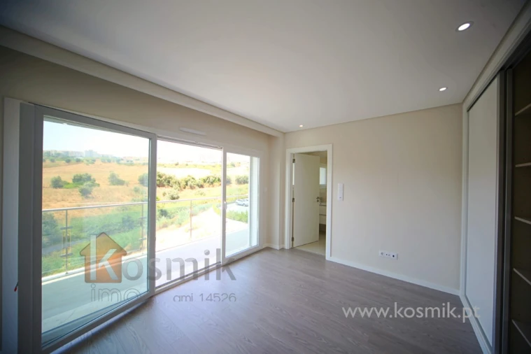 Apartamento T3 para Arrendamento em Póvoa de Santo Adrião e Olival Basto Foto 33