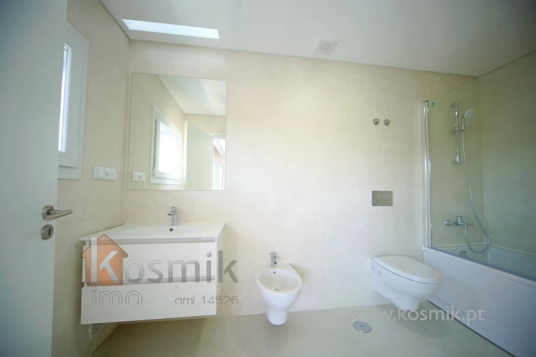 Apartamento T3 para Arrendamento em Póvoa de Santo Adrião e Olival Basto Foto 38