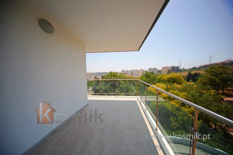 Apartamento T3 para Arrendamento em Póvoa de Santo Adrião e Olival Basto Foto 45