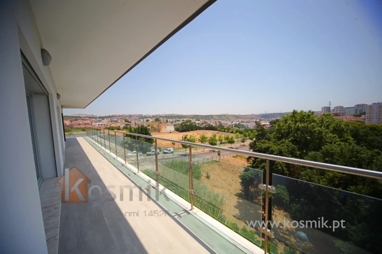 Apartamento T3 para Arrendamento em Póvoa de Santo Adrião e Olival Basto Foto 46