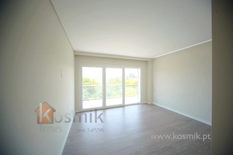 Apartamento T3 para Arrendamento em Póvoa de Santo Adrião e Olival Basto Foto 53