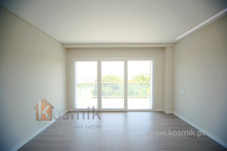 Apartamento T3 para Arrendamento em Póvoa de Santo Adrião e Olival Basto Foto 54