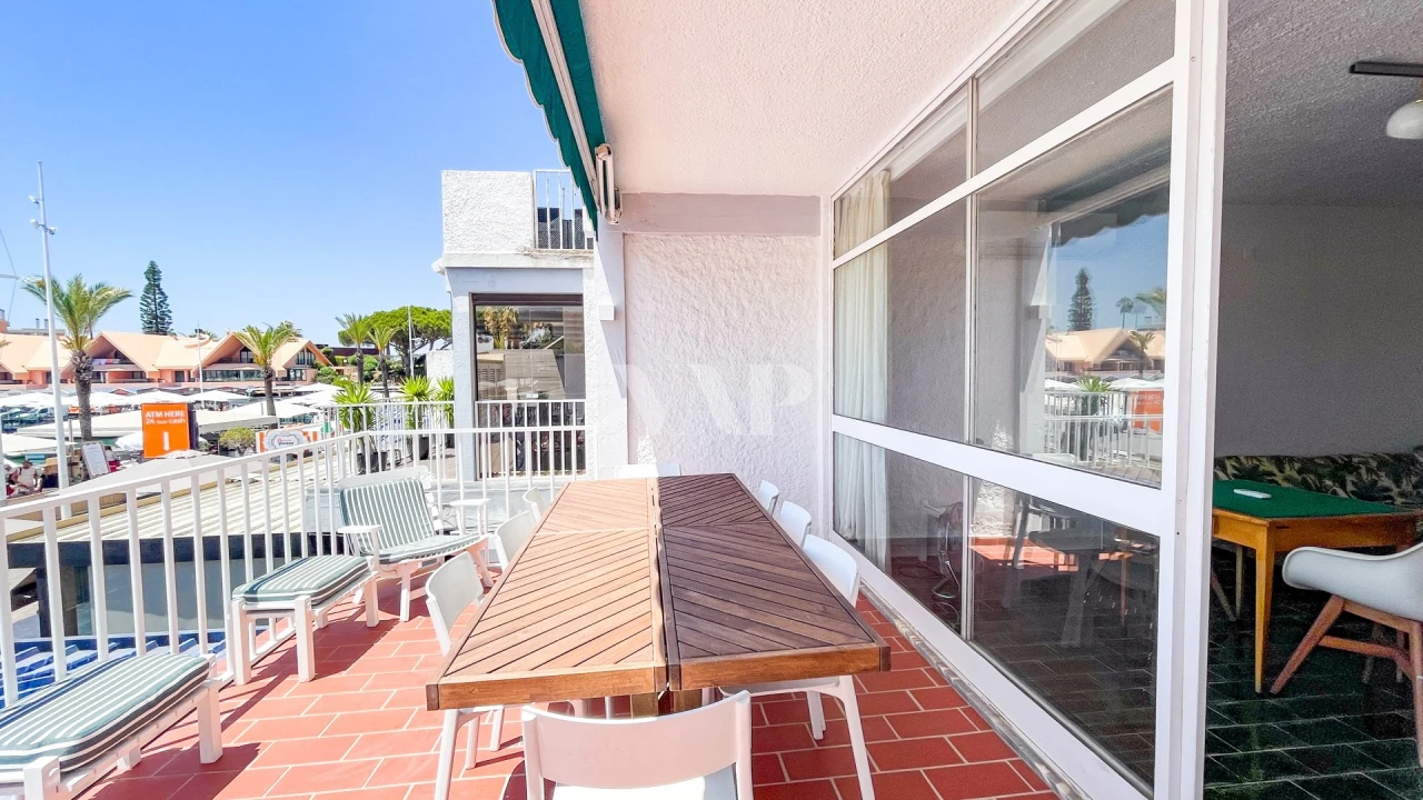 Apartamento T2 para Venda em Quarteira Foto 8
