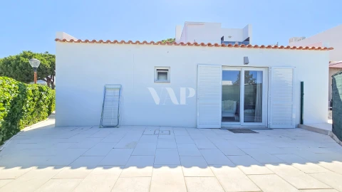 Moradia T4 para Venda em Quarteira