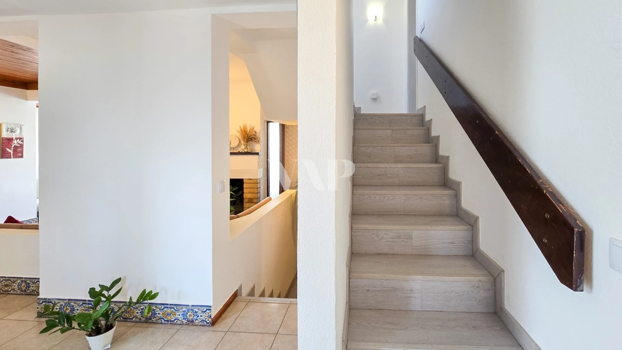 Moradia T4 para Venda em Quarteira Foto 18