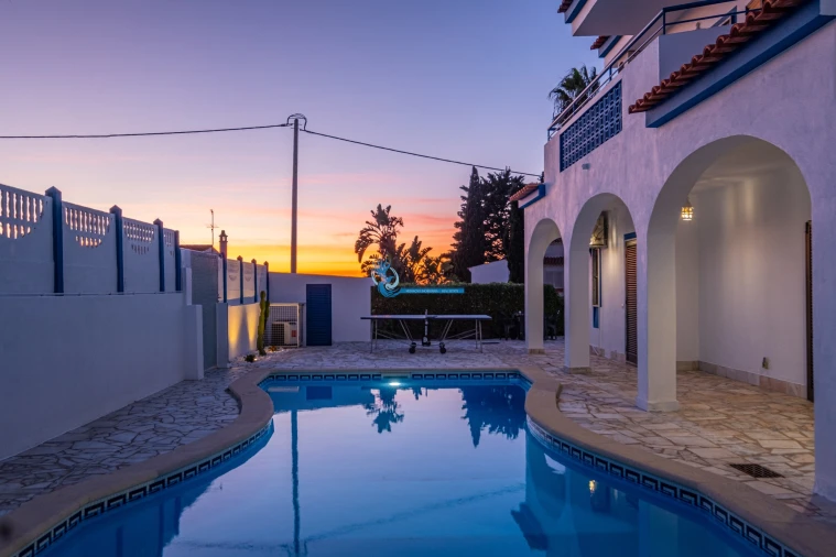 Moradia T6 para Venda em Albufeira e Olhos de Água Foto 39