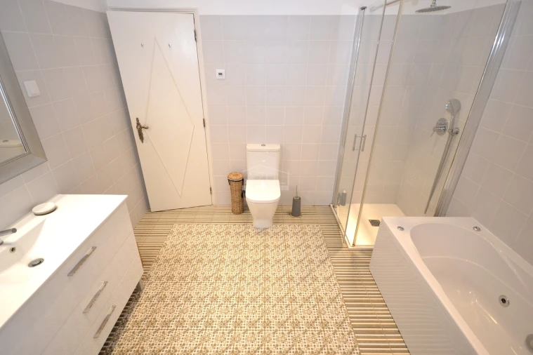 Moradia T2 para Venda em Loule (São Sebastião) Foto 31