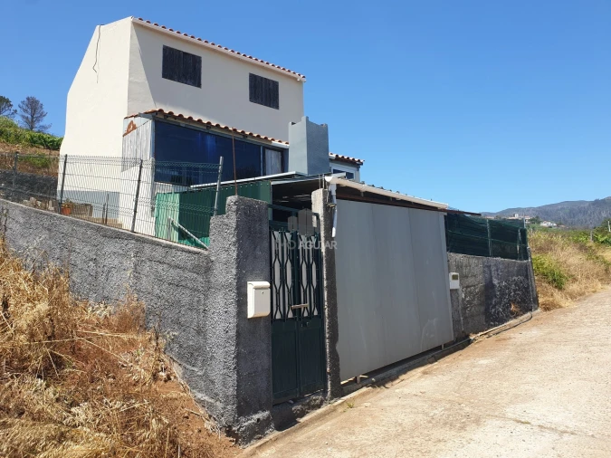 Armazém para Venda em Fajã da Ovelha