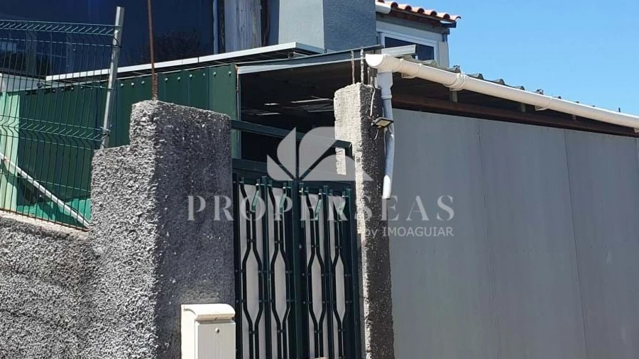 Armazém para Venda em Fajã da Ovelha