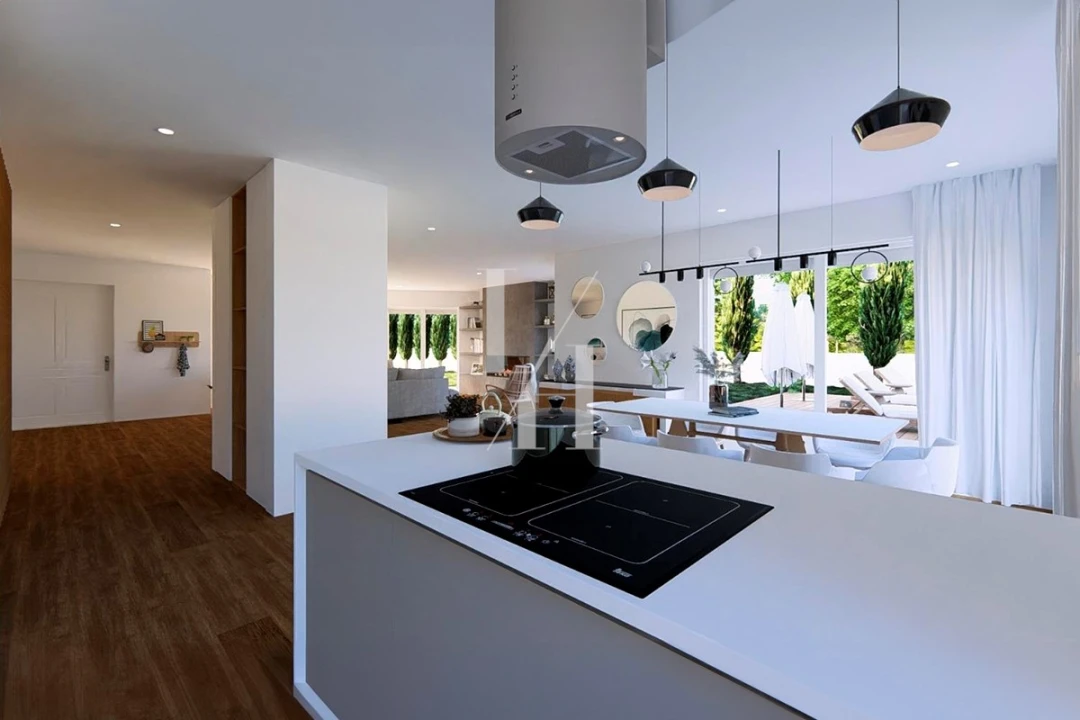 Moradia T4 para Venda em Quarteira Foto 5