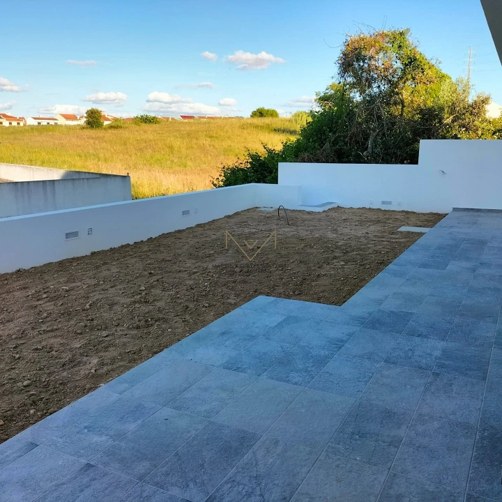 Moradia T4 para Venda em Amora Foto 17