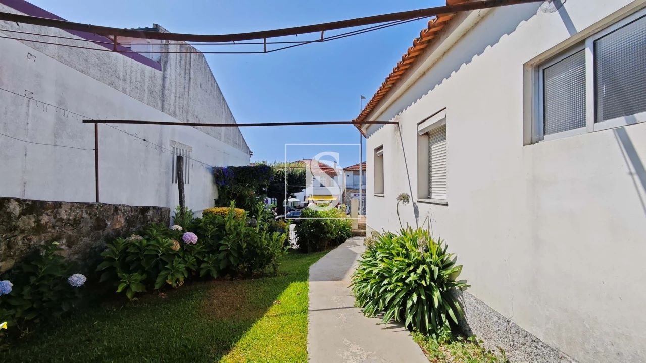 Moradia T4 para Venda em Lanheses Foto 30