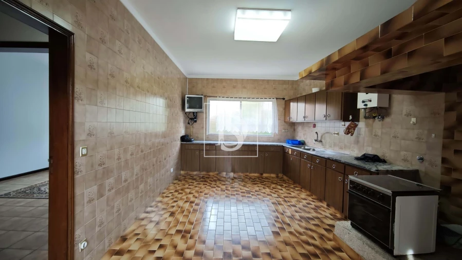 Moradia T4 para Venda em Lanheses Foto 10