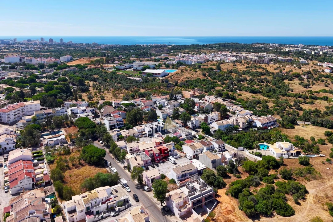 Moradia T3 para Venda em Alvor Foto 50