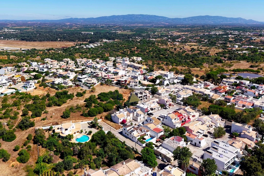 Moradia T3 para Venda em Alvor Foto 49