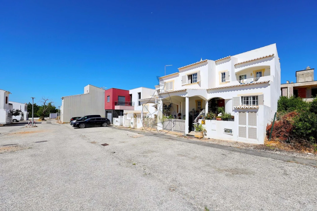 Moradia T3 para Venda em Alvor Foto 44