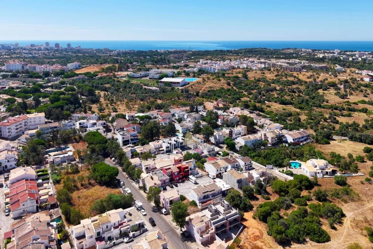 Moradia T3 para Venda em Alvor Foto 50