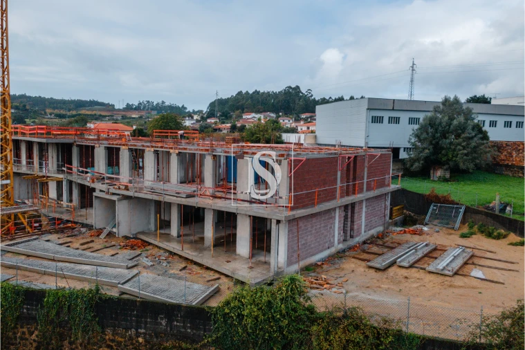 Apartamento T3 para Venda em Gamil e Midões Foto 2