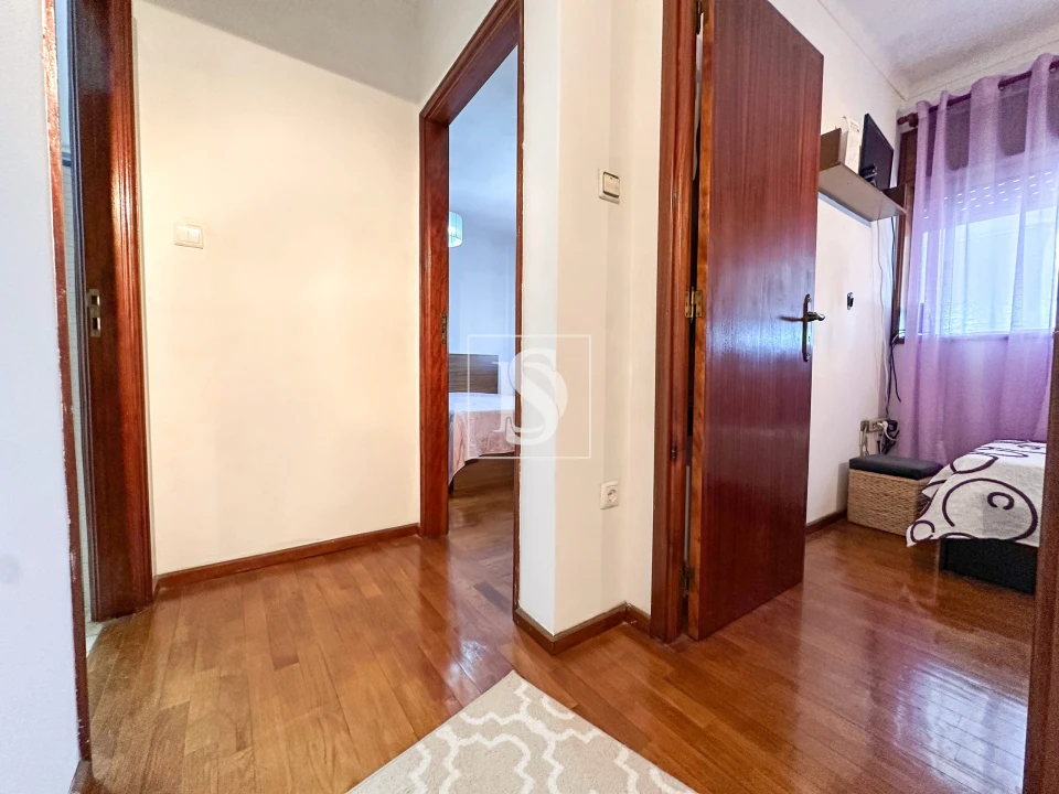 Apartamento T1 para Venda em Arcozelo Foto 8