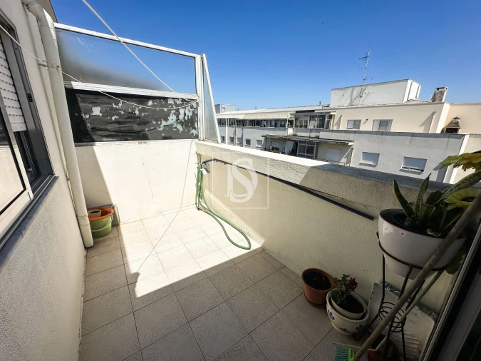 Apartamento T1 para Venda em Arcozelo Foto 13