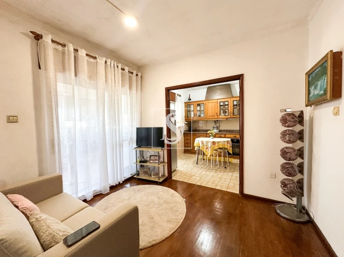 Apartamento T1 para Venda em Arcozelo Foto 1