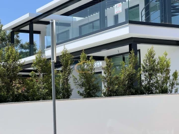 Moradia T4 para Venda em Albufeira e Olhos de Água
