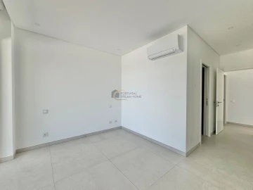 Moradia T4 para Venda em Albufeira e Olhos de Água