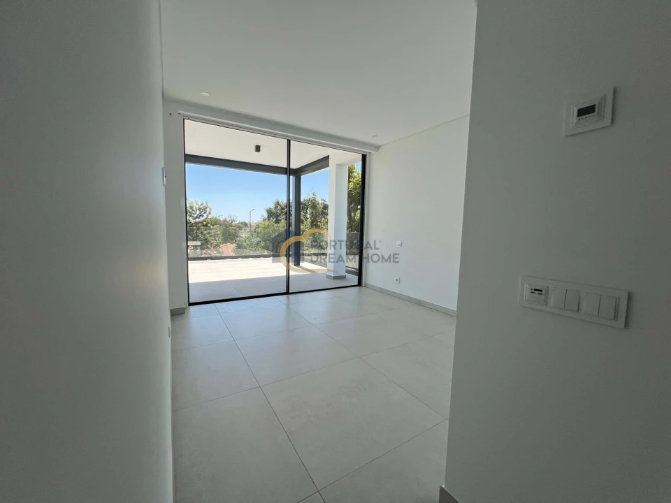 Moradia T4 para Venda em Albufeira e Olhos de Água Foto 51