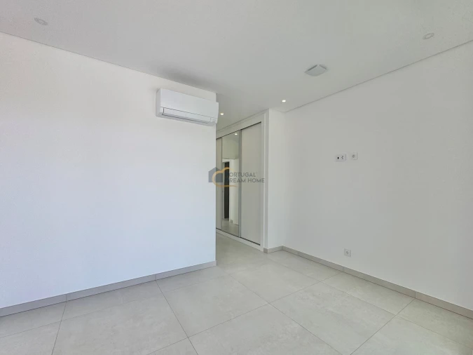 Moradia T4 para Venda em Albufeira e Olhos de Água Foto 50