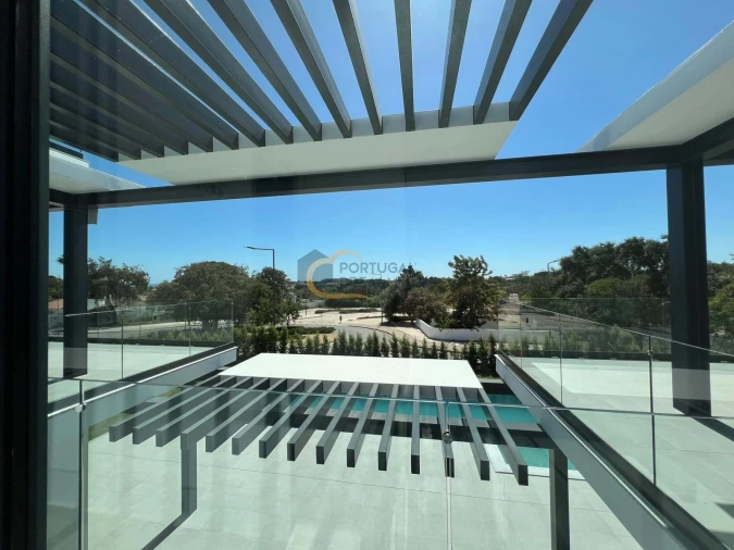 Moradia T4 para Venda em Albufeira e Olhos de Água Foto 81