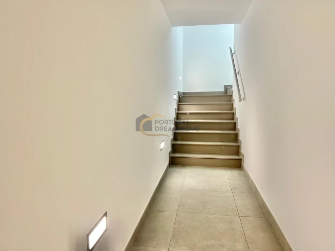 Moradia T4 para Venda em Albufeira e Olhos de Água Foto 93