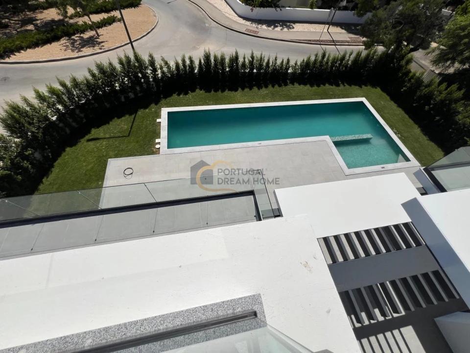 Moradia T4 para Venda em Albufeira e Olhos de Água Foto 20