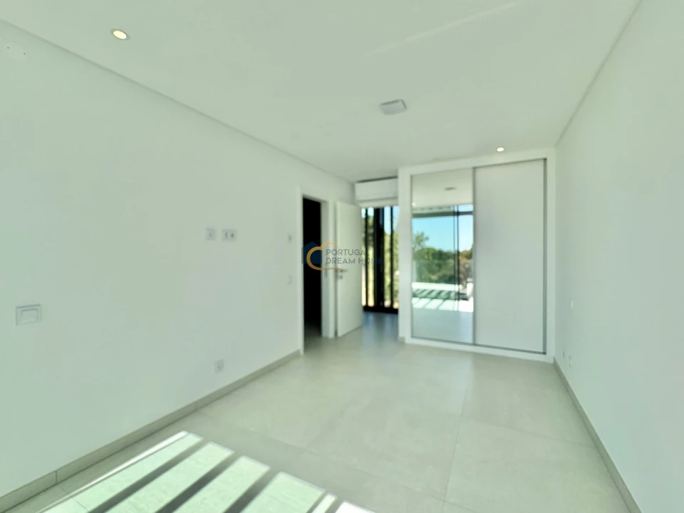 Moradia T4 para Venda em Albufeira e Olhos de Água Foto 74