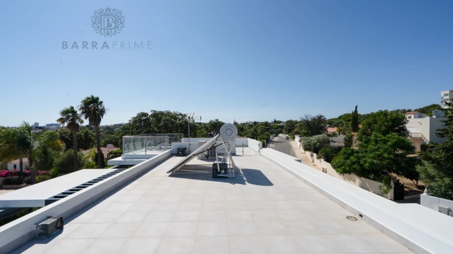 Moradia T4 para Venda em Albufeira e Olhos de Água Foto 31