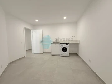 Moradia T5 para Venda em Nossa Senhora do Pópulo, Coto e São Gregório