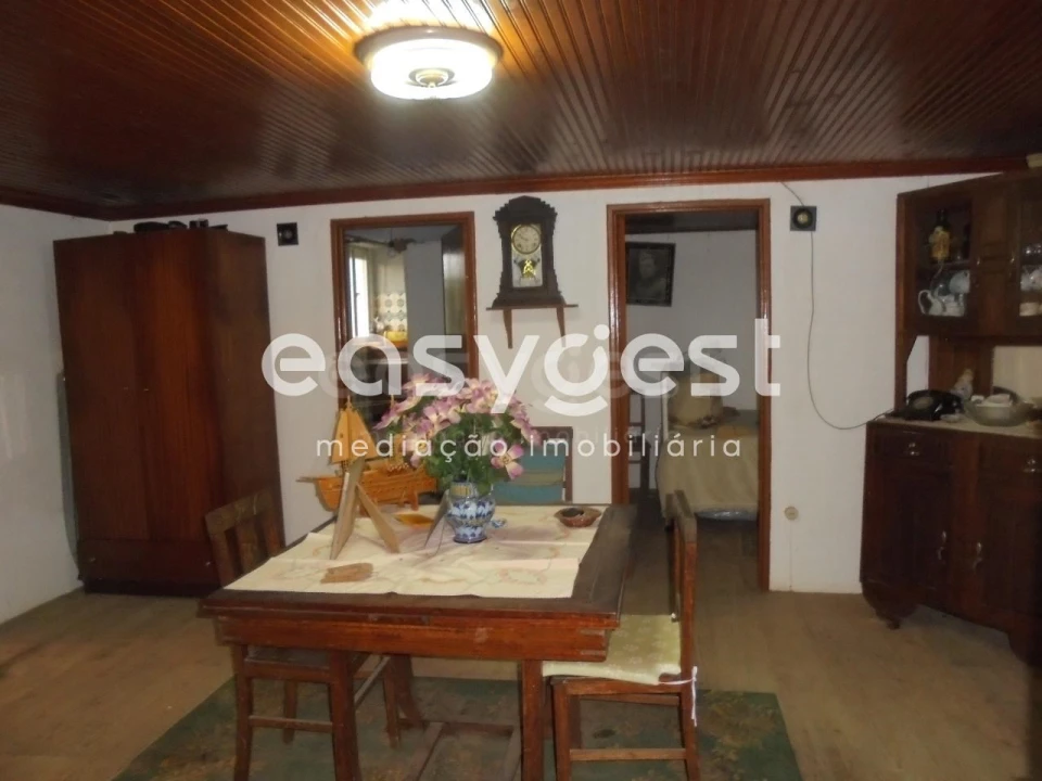 Moradia T3 para Venda em Nossa Senhora do Pranto Foto 7