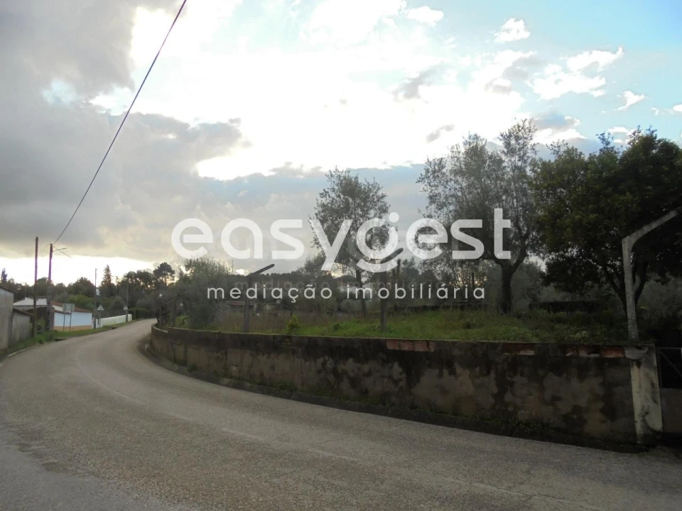 Moradia T3 para Venda em Nossa Senhora do Pranto Foto 41