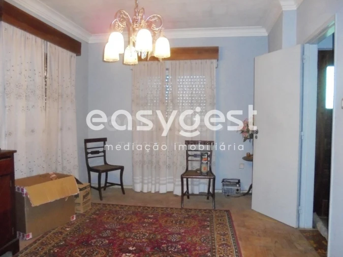 Moradia T3 para Venda em Nossa Senhora do Pranto Foto 3